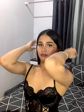 AngelHille online show from October 5, 2025, 3:54 pm