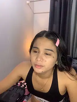 AngelHille online show from October 13, 2025, 4:56 am