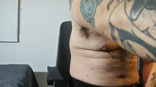 DaddyBear   online show from September 23, 2025, 2:03 am