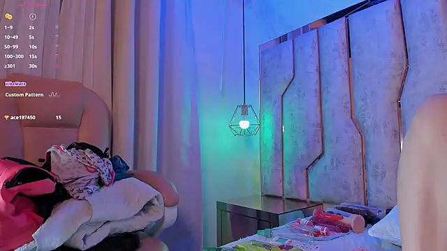 Snapshot of violet_sm chatting on September 10, 2025, 2:55 am violet sm online show from September 10, 2025, 2:55 am