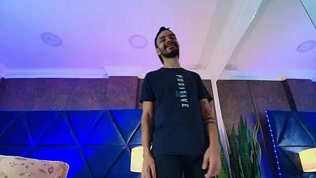 HairyDiamond  online show from November 4, 2025, 7:13 pm