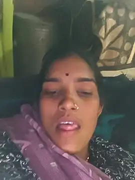 Snapshot of So_pinki chatting on March 7, 2026, 6:32 am So pinki online show from March 7, 2026, 6:32 am