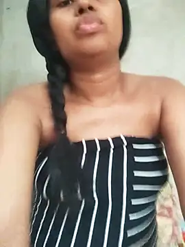 julietta1453 online show from December 16, 2025, 7:30 pm