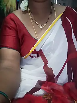 Snapshot of Mee_harini-telugupilla chatting on June 14, 2026, 10:28 am Mee harini-telugupilla online show from June 14, 2026, 10:28 am
