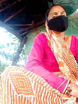 Snapshot of H_seema chatting on October 4, 2025, 2:09 am H seema online show from October 4, 2025, 2:09 am