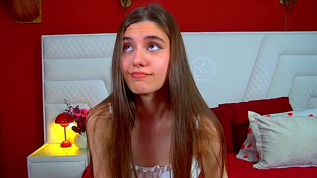Snapshot of ArianaAllens chatting on May 5, 2026, 6:16 pm ArianaAllens online show from May 5, 2026, 6:16 pm