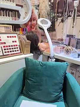 Snapshot of Xinlan-Asia chatting on September 27, 2025, 7:46 am Xinlan-Asia online show from September 27, 2025, 7:46 am