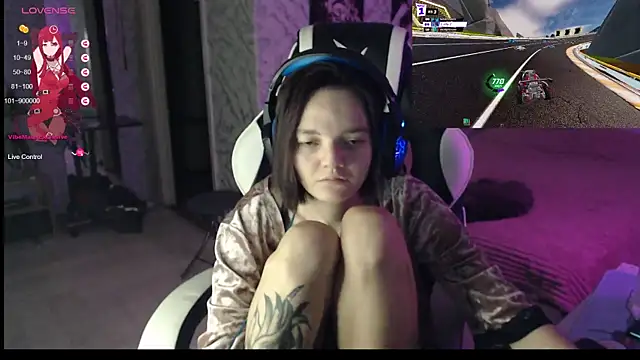 Snapshot of Kitti_study chatting on October 4, 2025, 5:44 pm Kitti study online show from October 4, 2025, 5:44 pm