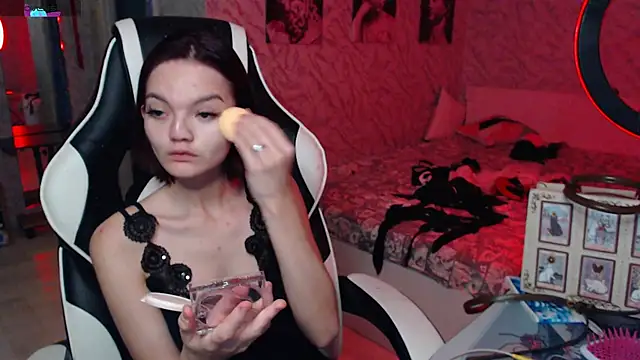 Snapshot of Kitti_study chatting on October 31, 2025, 8:15 am Kitti study online show from October 31, 2025, 8:15 am