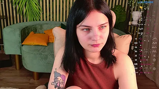 Snapshot of Angel_Braun chatting on November 9, 2025, 10:13 am Angel Braun online show from November 9, 2025, 10:13 am