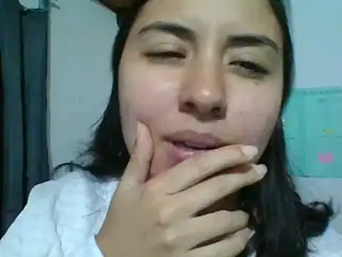 Snapshot of _Romilly_ chatting on November 12, 2025, 2:34 am Romilly online show from November 12, 2025, 2:34 am