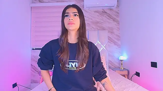 collet 1 online show from November 13, 2025, 11:53 am