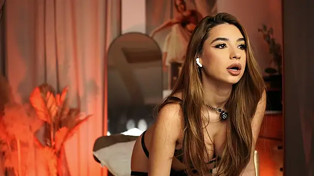 ItalianGirl online show from March 11, 2026, 8:48 pm