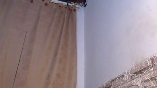 Snapshot of Bicky_24 chatting on May 21, 2026, 8:21 am Bicky 24 online show from May 21, 2026, 8:21 am