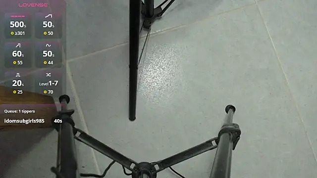 Luisa Paul online show from October 2, 2025, 3:19 pm