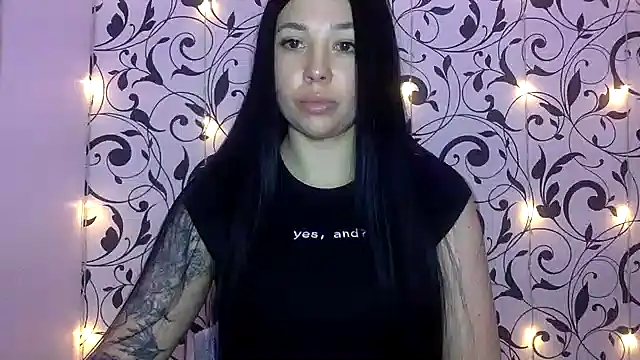 Ivelaa online show from November 10, 2025, 6:56 am