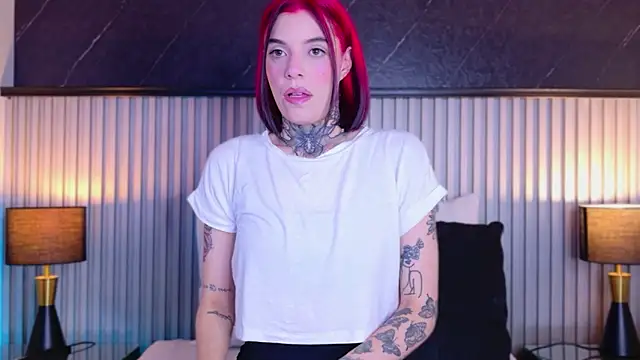 Snapshot of Meganreed_ chatting on May 28, 2026, 10:29 pm Meganreed online show from May 28, 2026, 10:29 pm