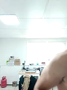 tripping385 online show from September 27, 2025, 8:47 pm