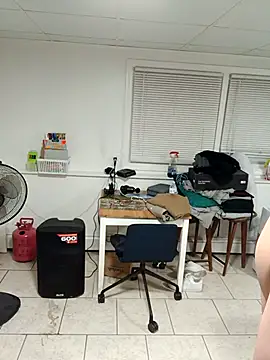 tripping385 online show from October 11, 2025, 2:11 am