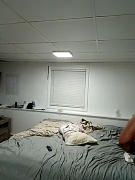 tripping385 online show from October 15, 2025, 11:05 pm