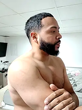 tripping385 online show from November 18, 2025, 1:00 am