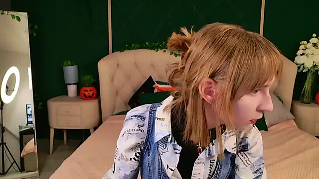 Beverly Gomes online show from October 20, 2025, 3:56 pm