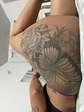 Snapshot of danilyns chatting on March 27, 2026, 11:04 pm danilyns online show from March 27, 2026, 11:04 pm