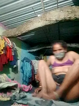 CUTE-004 online show from October 23, 2025, 8:51 pm