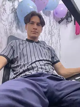 StevenHumps online show from October 5, 2025, 6:12 am