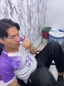 StevenHumps online show from October 16, 2025, 5:41 am