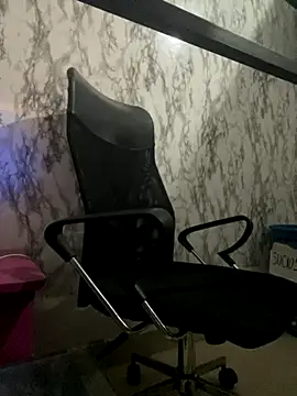 StevenHumps online show from November 5, 2025, 8:36 am