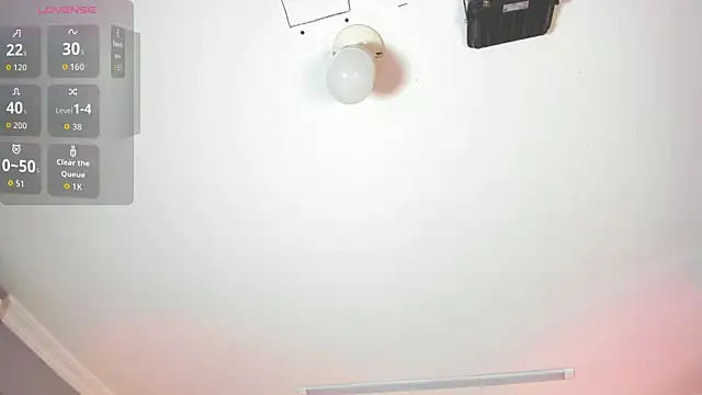 SophiaBloss online show from October 5, 2025, 3:38 am