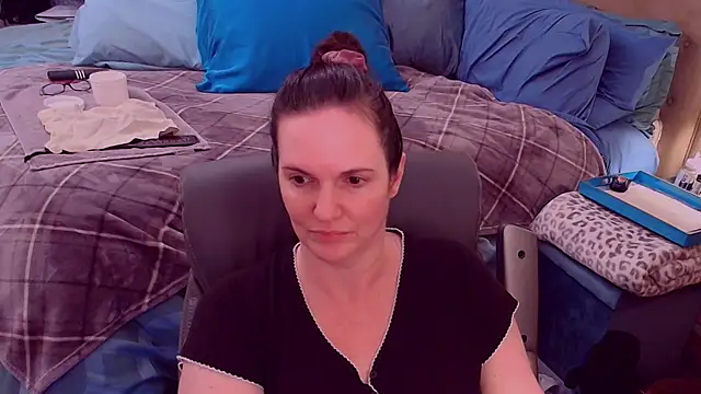 ninajaymes online show from December 1, 2025, 2:27 am