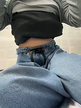 miss moonikaa online show from December 17, 2025, 9:04 am