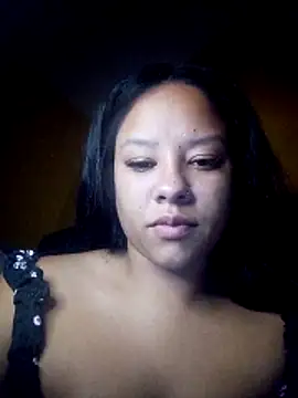 Snapshot of EAAM1@xh chatting on April 17, 2026, 4:59 am EAAM1xh online show from April 17, 2026, 4:59 am
