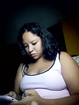 Snapshot of EAAM1@xh chatting on April 21, 2026, 4:30 am EAAM1xh online show from April 21, 2026, 4:30 am