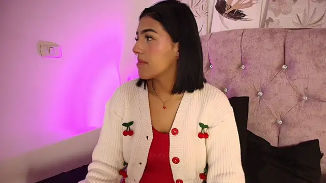 Dulce Bella  online show from February 3, 2026, 3:48 am