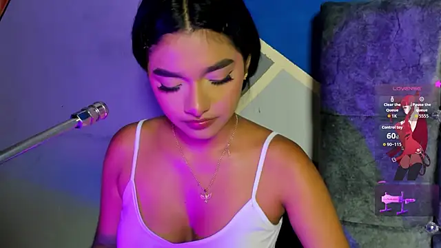 lau-hot online show from December 20, 2025, 7:54 pm