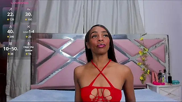 Snapshot of Hillarytonsonx chatting on April 13, 2026, 1:49 pm Hillarytonsonx online show from April 13, 2026, 1:49 pm