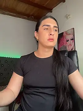 lola diez online show from May 15, 2026, 3:52 pm