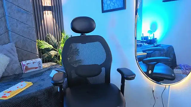 1Anya online show from December 13, 2025, 8:14 pm