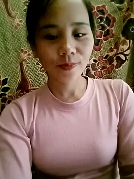 Snapshot of Suni2345 chatting on October 4, 2025, 1:36 am Suni2345 online show from October 4, 2025, 1:36 am