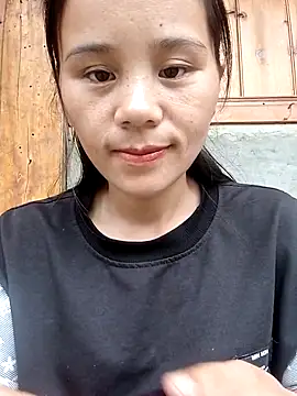 Snapshot of Suni2345 chatting on October 19, 2025, 1:39 am Suni2345 online show from October 19, 2025, 1:39 am