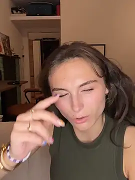 SophiiaStarr online show from September 10, 2025, 6:19 pm