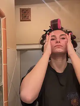 Snapshot of SophiiaStarr chatting on February 28, 2026, 8:21 pm SophiiaStarr online show from February 28, 2026, 8:21 pm