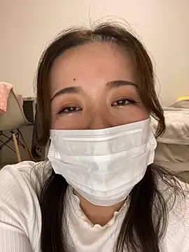 NATSUMI00 online show from October 15, 2025, 12:38 pm