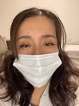 NATSUMI00 online show from October 16, 2025, 5:30 am