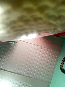 Snapshot of True_Di chatting on September 8, 2025, 6:07 pm True Di online show from September 8, 2025, 6:07 pm