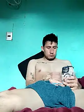 Snapshot of True_Di chatting on September 13, 2025, 12:38 pm True Di online show from September 13, 2025, 12:38 pm