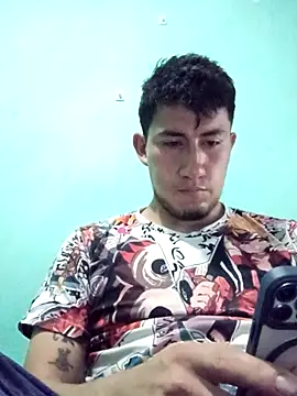 Snapshot of True_Di chatting on September 16, 2025, 1:39 am True Di online show from September 16, 2025, 1:39 am